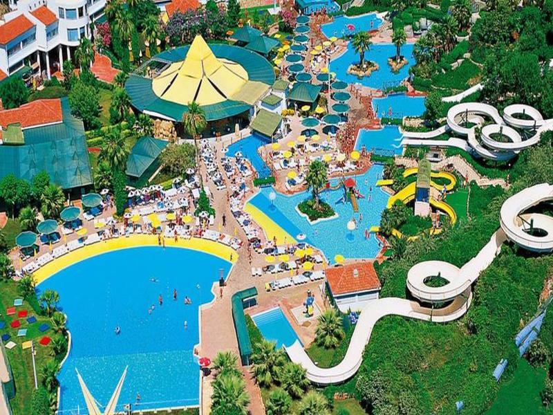 Hotel Su & Aqualand Antalya Exterior photo Aerial view of the water park